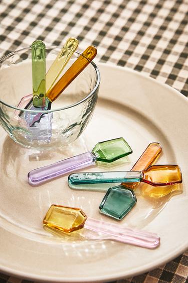PACK OF MULTICOLOURED BOROSILICATE GLASS ICE CREAM SPOONS (PACK OF 6) - Greens by Zara
