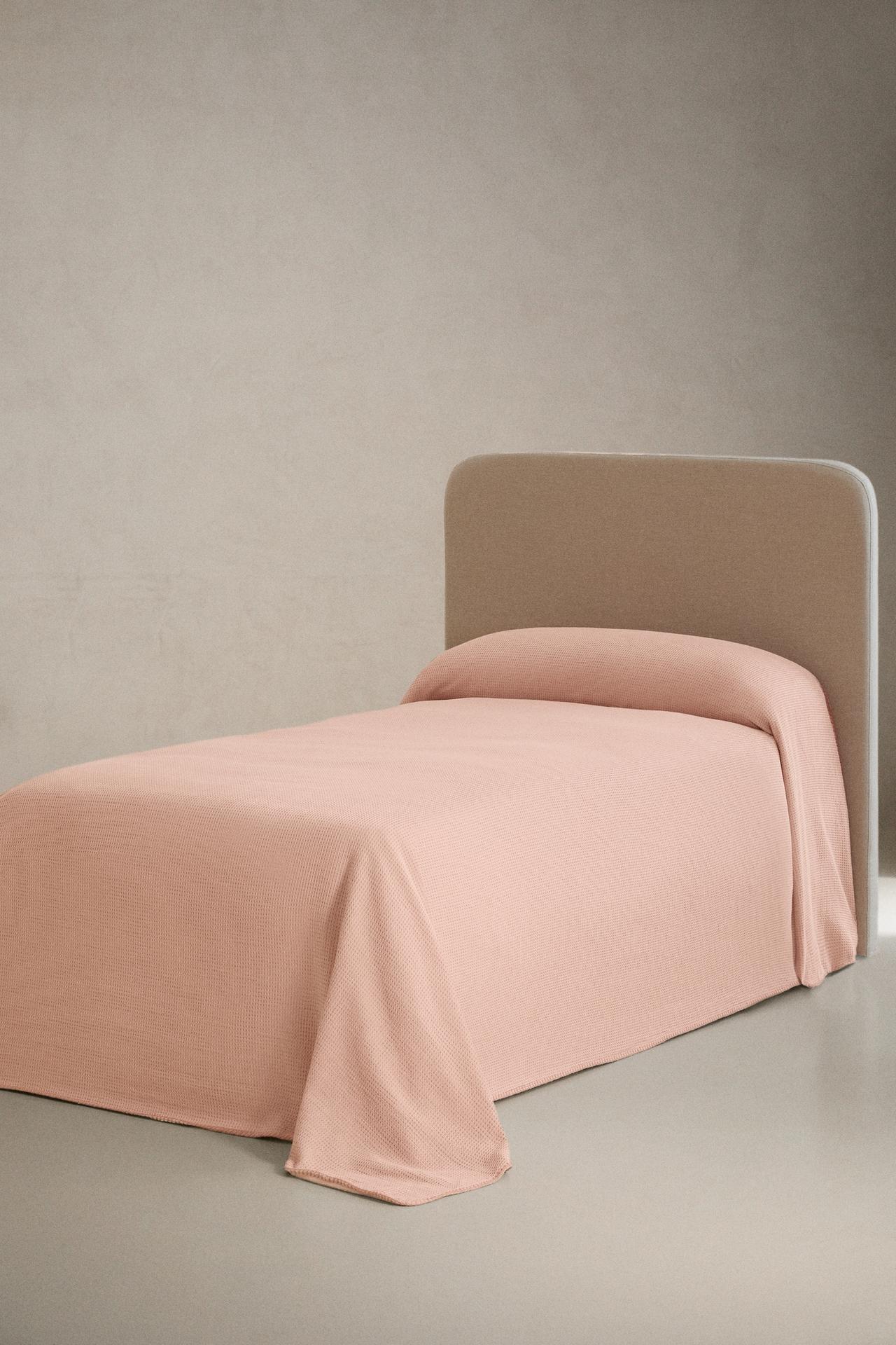 KIDS' WAFFLE-KNIT BEDSPREAD — Pink