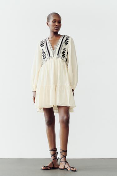 ROBE COURTE BRODÉE - Écru de Zara - Image 0