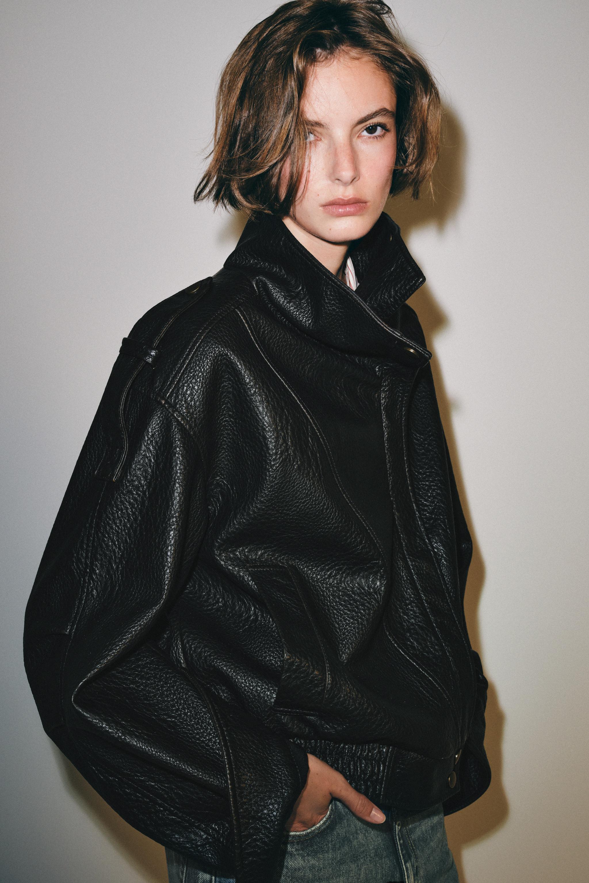 Zara Suni Deri Bomber Ceket görsel 7