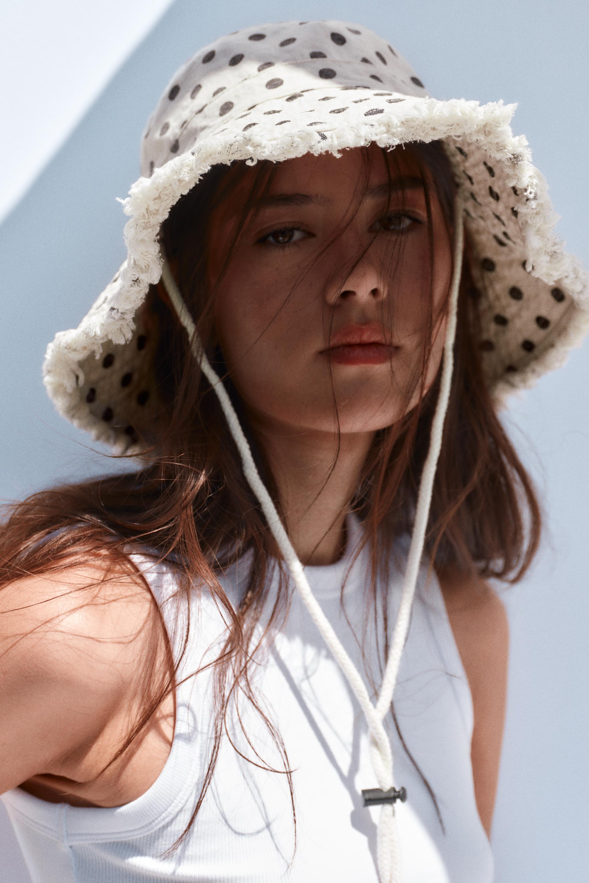 ドット柄バケットハット - エクリュ | ZARA Japan / 日本