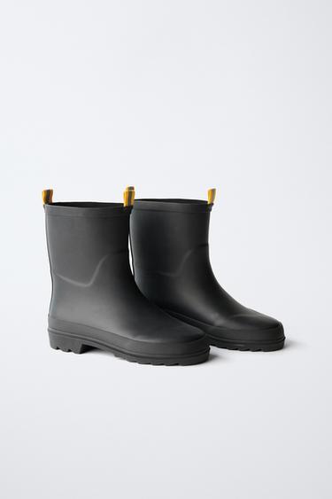 BOTA DE AGUA BÁSICA - Negro de Zara