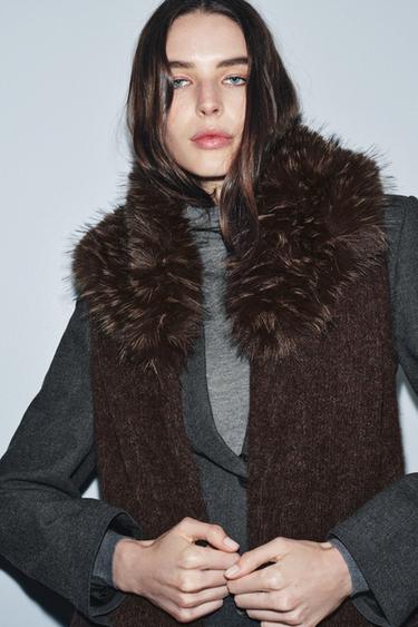 Zara FAUX FUR EFFECT KNIT SCARF - Brown