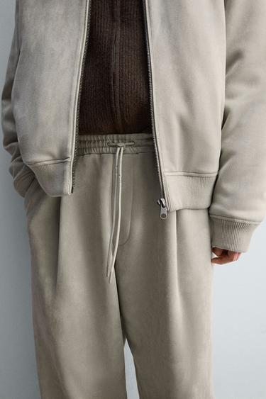 フェイクスエードプリーツパンツライトグレーZaraのフェイクスエードプリーツパンツ - ライトグレー 