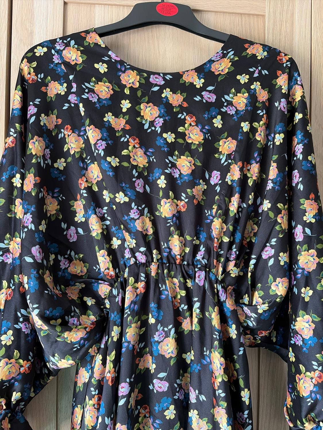 PRINTED SATIN DRESS - Image 4