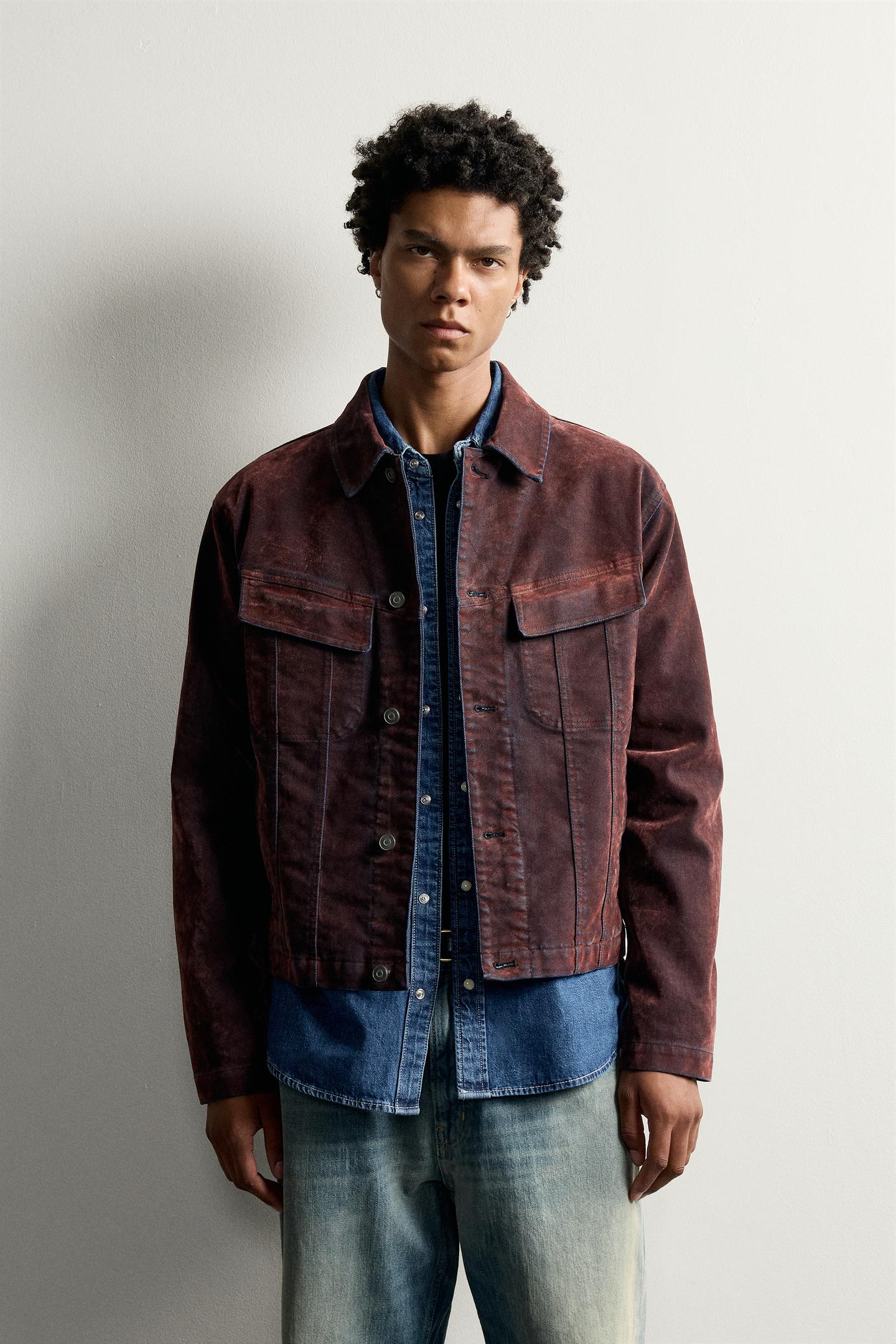 Мужская куртка Zara Flocked Denim Cropped Jacket, цвет: Красный — фото 2
