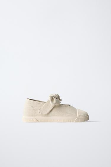 TÊNIS COM LAÇO - Branco-cru da Zara