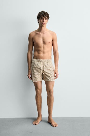 BANYADOR MIG ESTAMPAT GEOMÈTRIC - Cru de Zara - Imatge 0