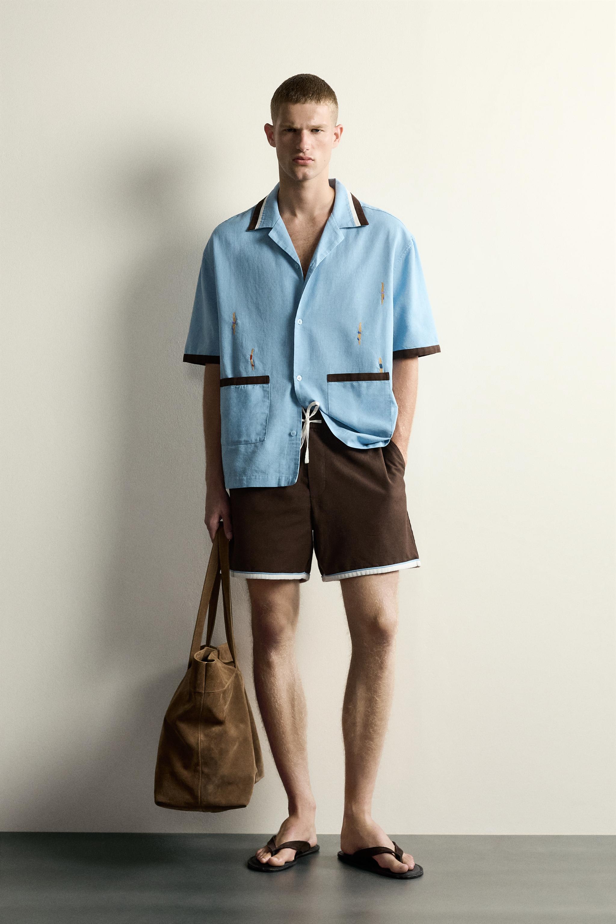 CONTRAST HEM SHORTS