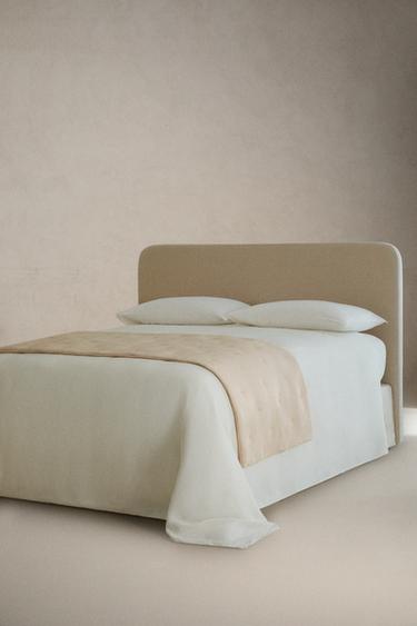 ÉDREDON PIED DE LIT PLISSÉ - Marron de Zara - Image 1