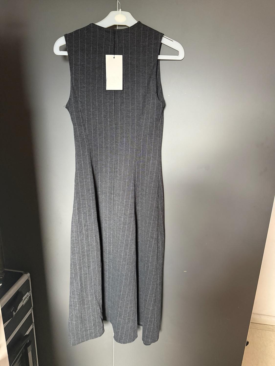 ΜΙΝΤΙ ΦΟΡΕΜΑ ΜΕ ΡΙΓΑ PINSTRIPE - Image 6