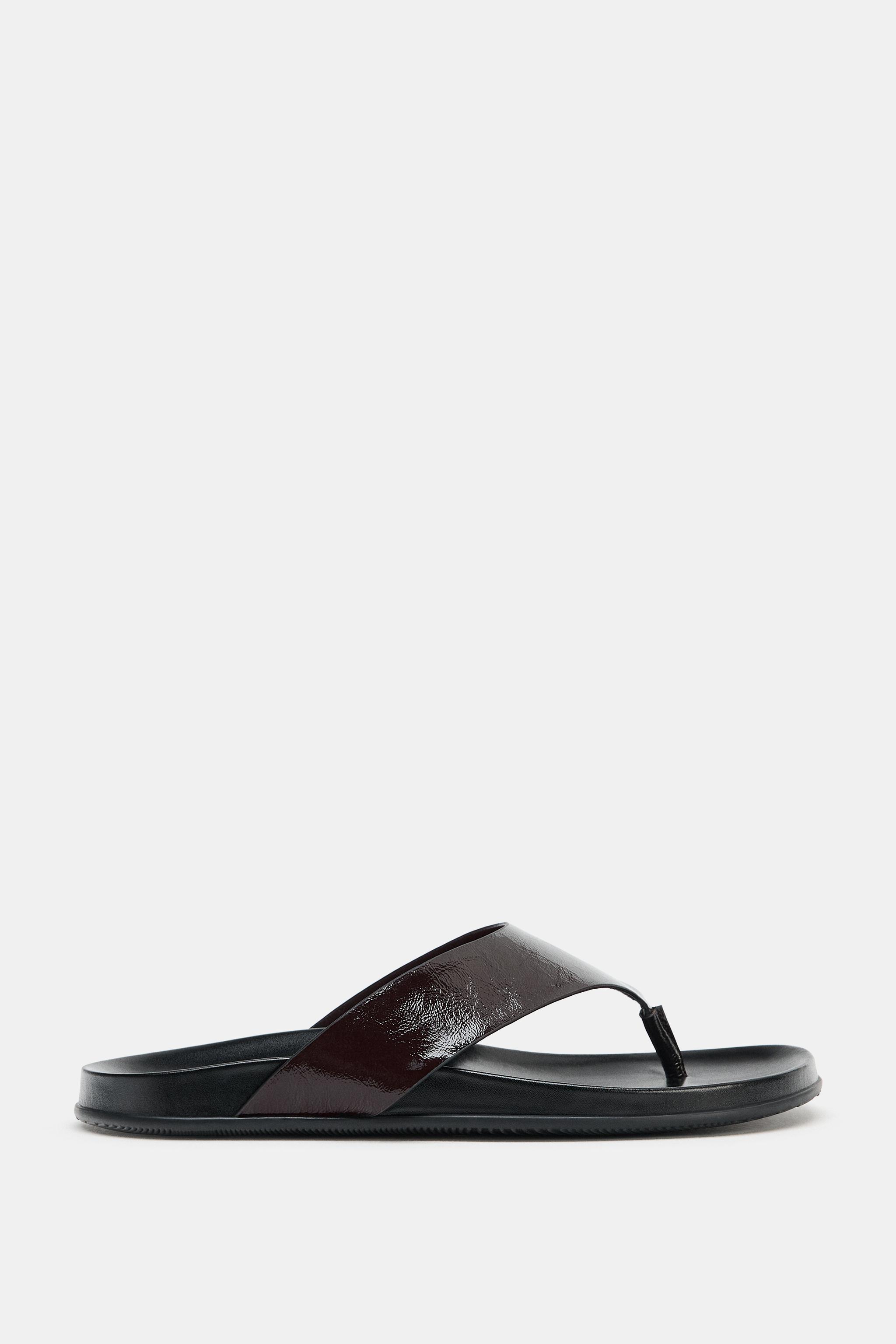 LEATHER STRAPPY SANDALS