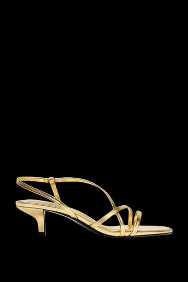 SANDALIA KITTEN PIEL - Oro de Zara