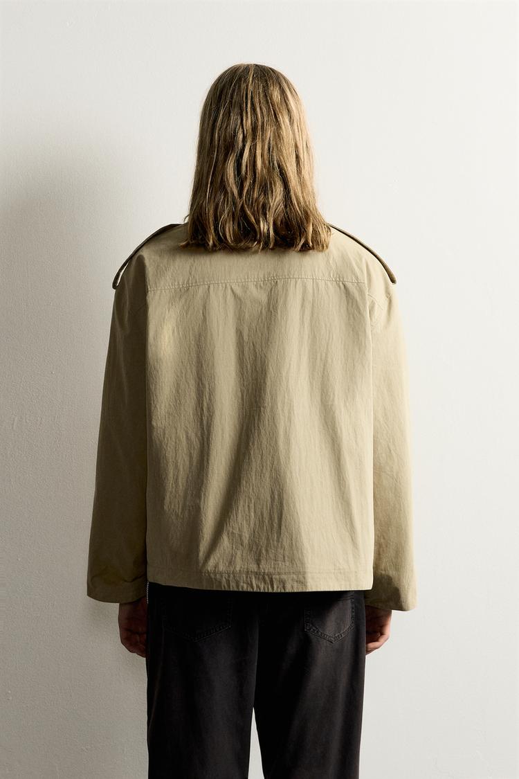 TRENCH TÉCNICO CROPPED 3