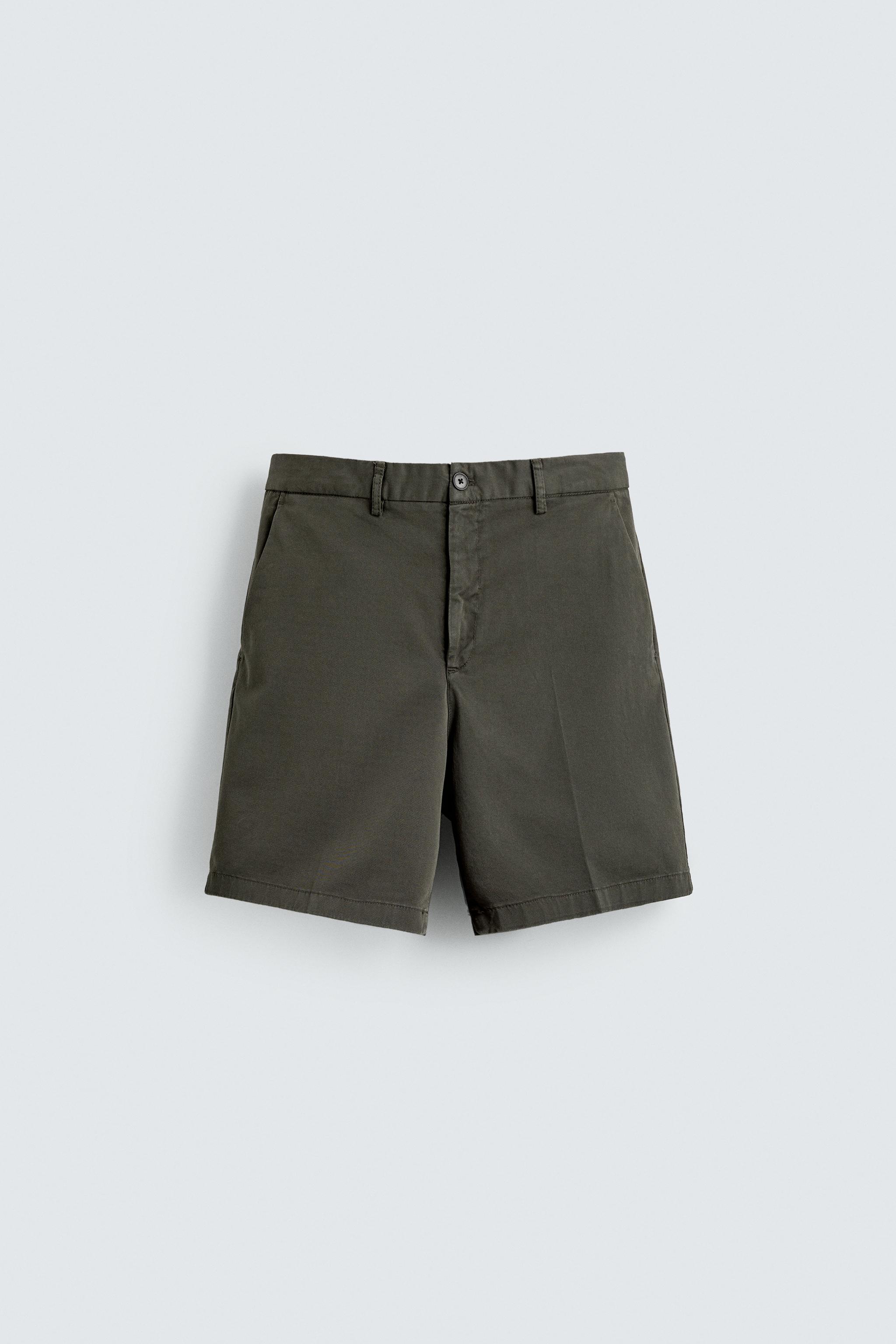 REGULAR FIT CHINO BERMUDA SHORTS — Khaki