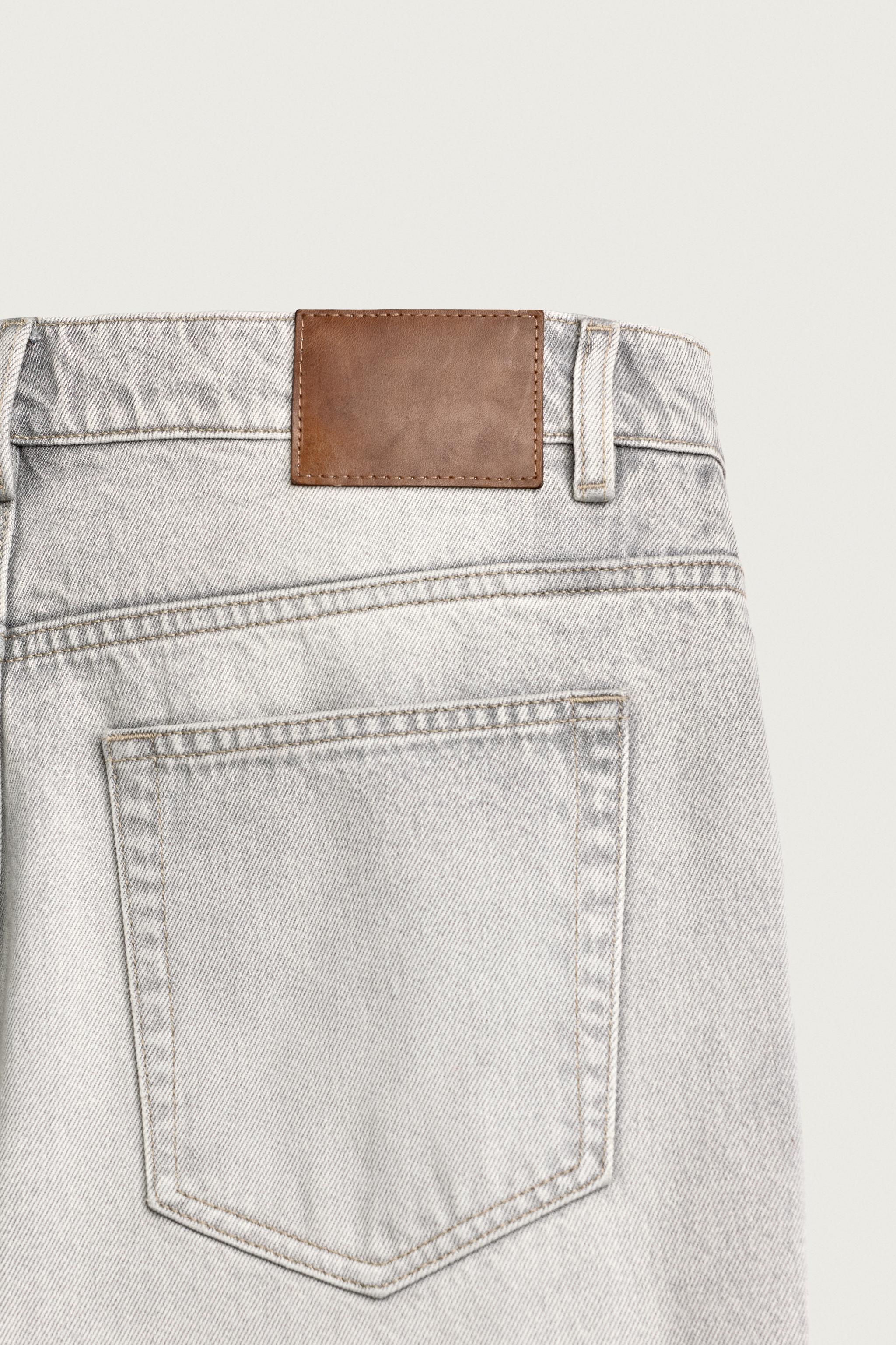 STRAIGHT ANKLE JEANS