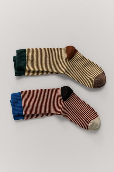PACK DOS CALCETINES RAYAS - Multicolor de Zara