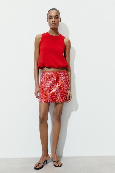 TOP PUNTO ABULLONADO - Rojo de Zara