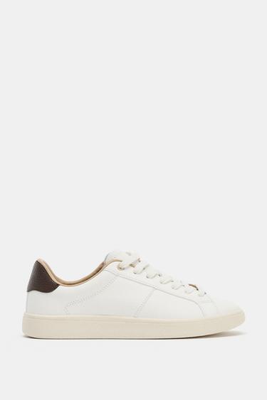 ZAPATILLA DEPORTIVA DETALLE TALONERA - Blanco Crudo de Zara