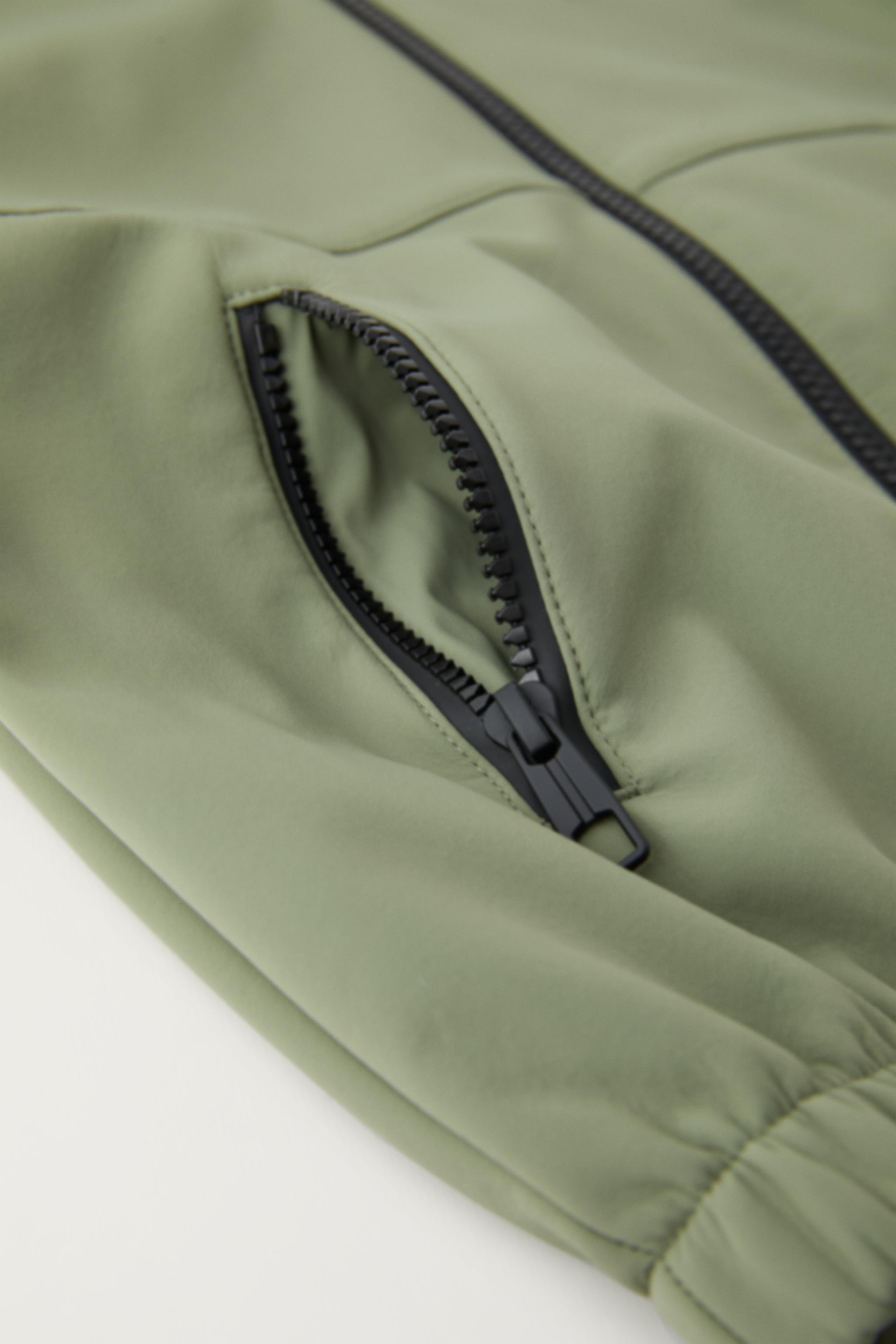 HOODED WATER REPELLENT SOFT SHELL JACKET