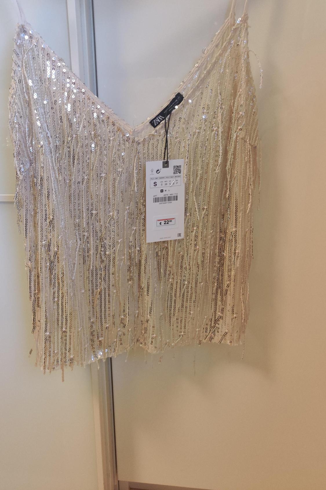 SEQUINNED T-SHIRT WITH FRINGE