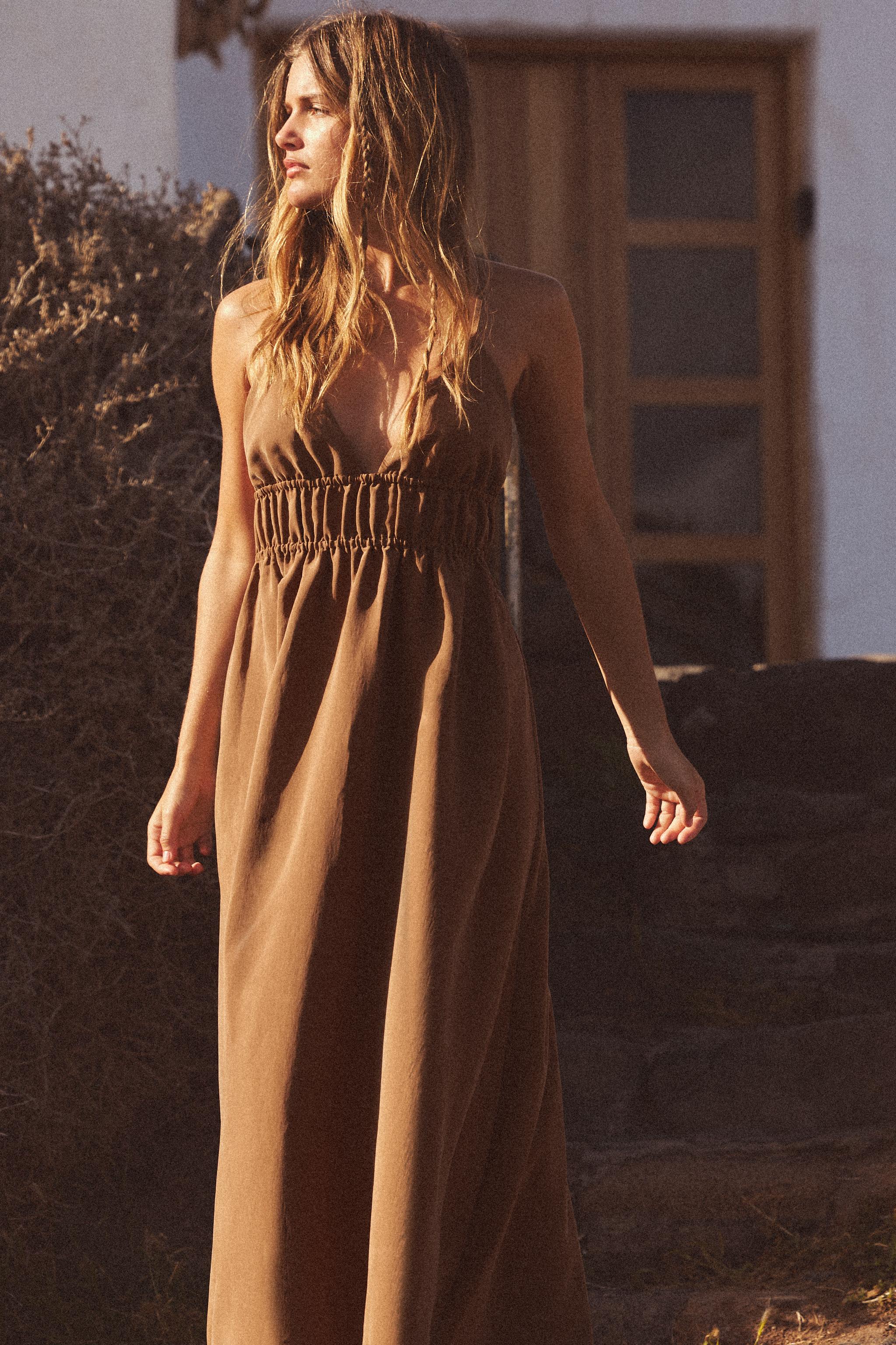 FLOWY MIDI DRESS