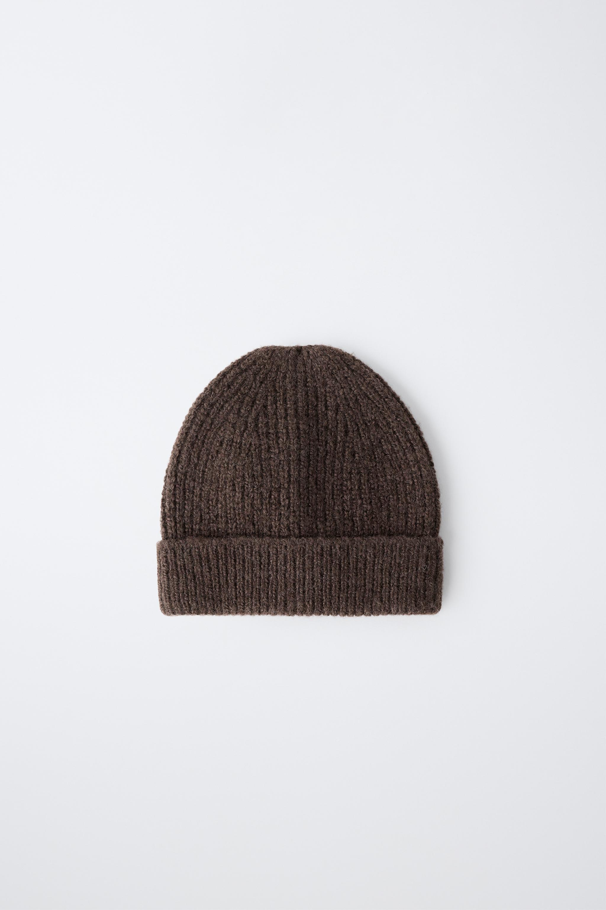 KNIT BEANIE HAT