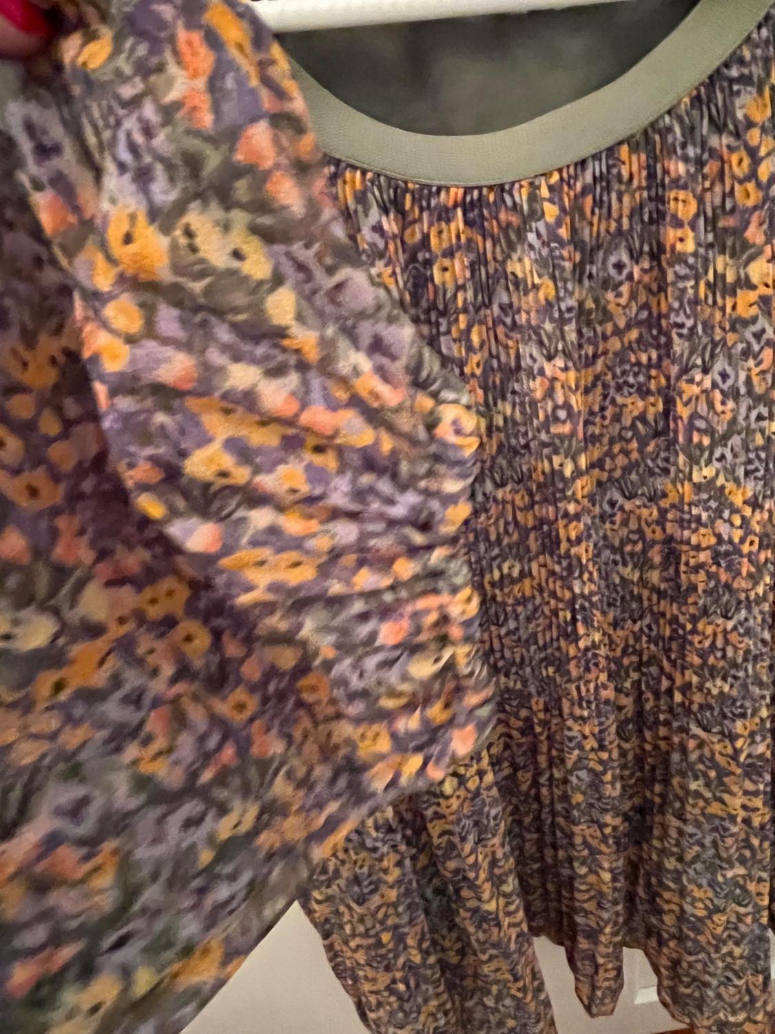 PRINTED BLOUSE WITH PLEATS - Image 4