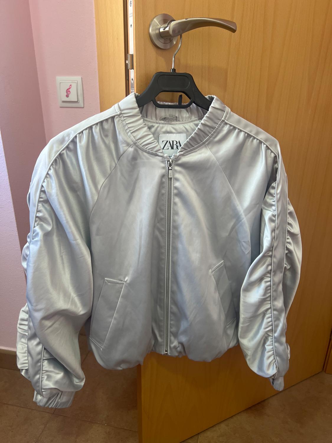 GLOSSY BOMBER JACKET - Image 4