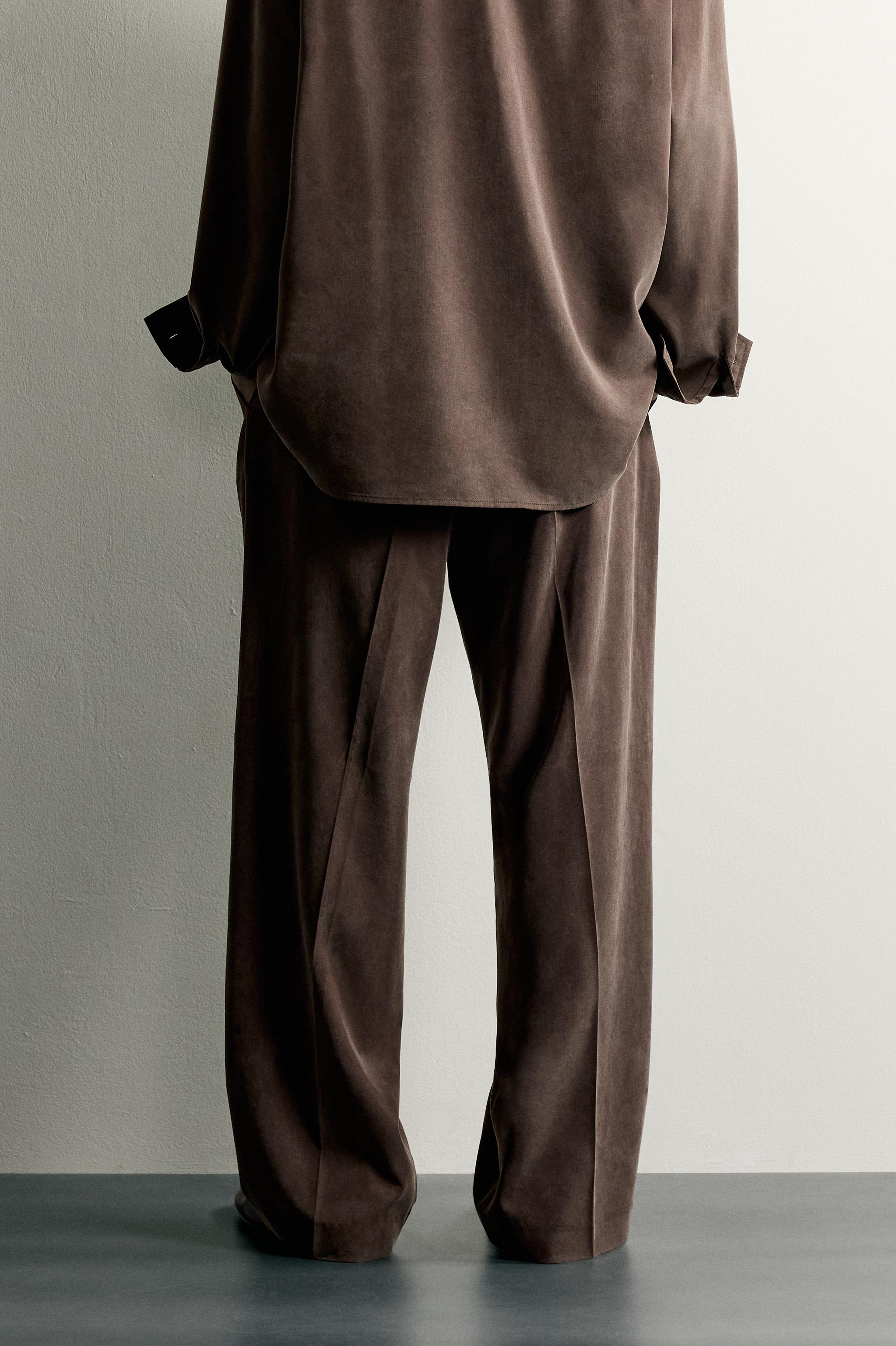RELAXED-FIT BELTED FLUID TROUSERS