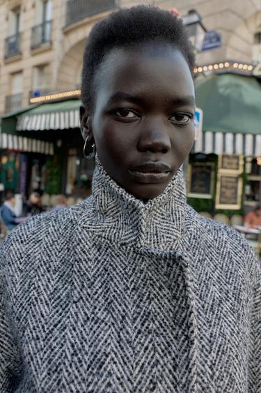 MANTEAU À CHEVRONS - Blanc / Noir de Zara - Image 3
