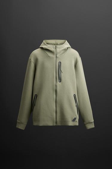 TECHNICAL ZIP-UP HOODIE - Olive green by Zara