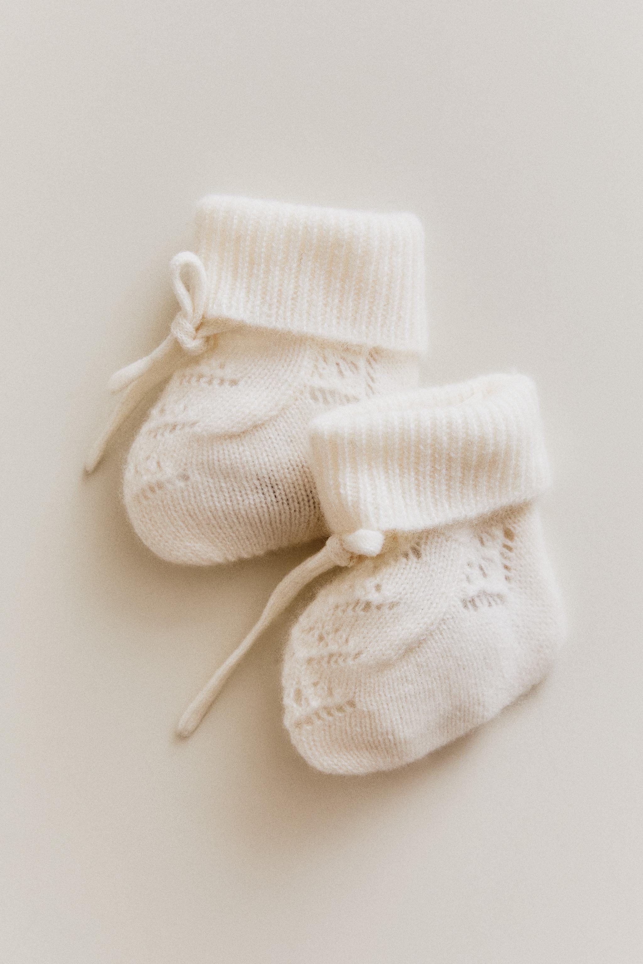 CASHMERE BABY BOOTIES