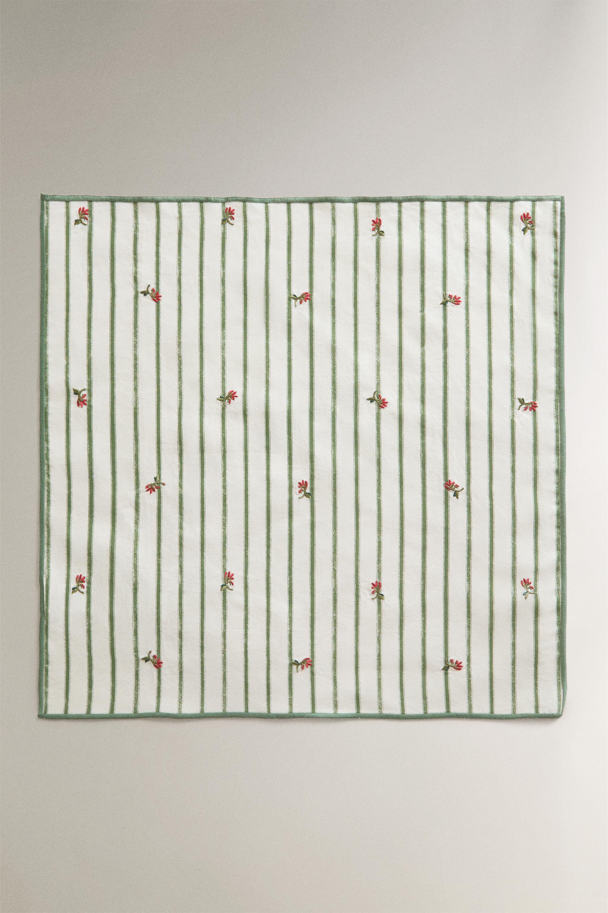 STRIPED EMBROIDERED FLORAL NAPKINS (SET OF 2) — Green (alternate view)
