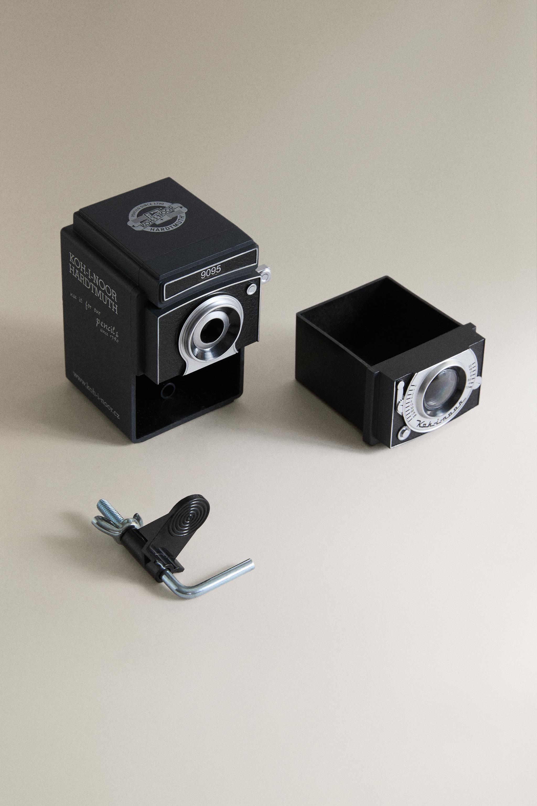 KOH-I-NOOR PENCIL SHARPENER — Black
