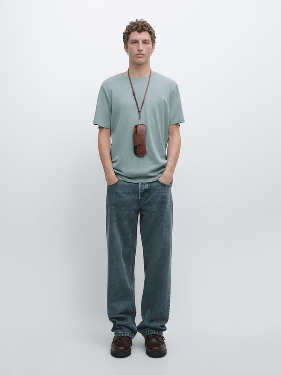 Short sleeve cotton blend T-shirt