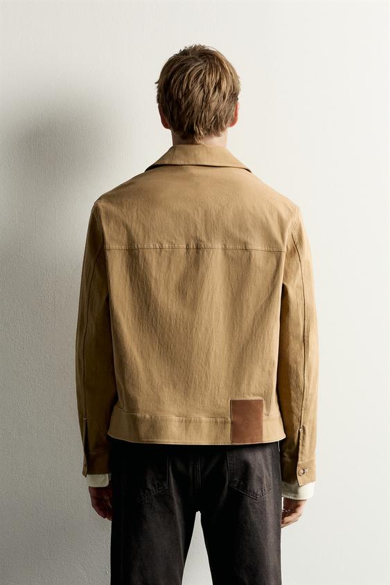 SURCHEMISE BOXY FIT À SURPIQÛRES CONTRASTÉES - Marron clair de Zara - Image 2