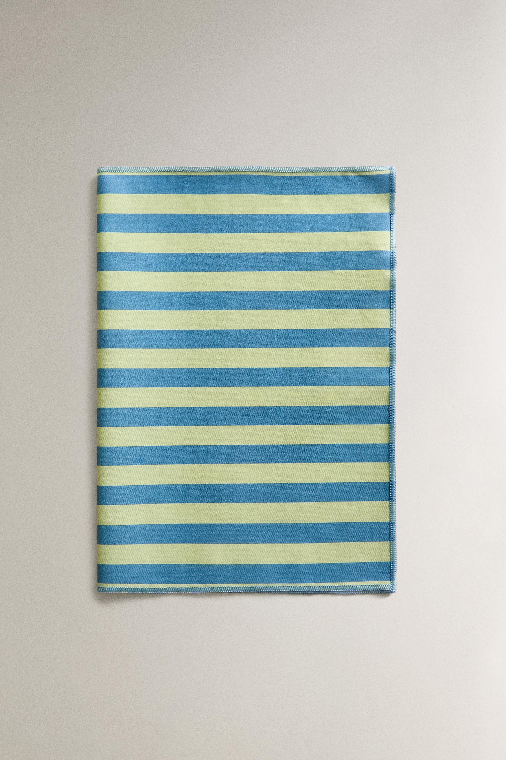 RESIN-COATED STRIPED PLACEMAT