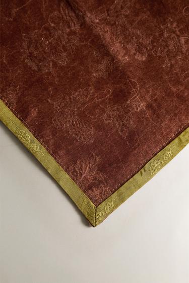 SERVIETTES DE TABLE RÉVERSIBLES SATINÉES (LOT DE 2) | MARISA BERENSON - Corail de Zara - Image 2