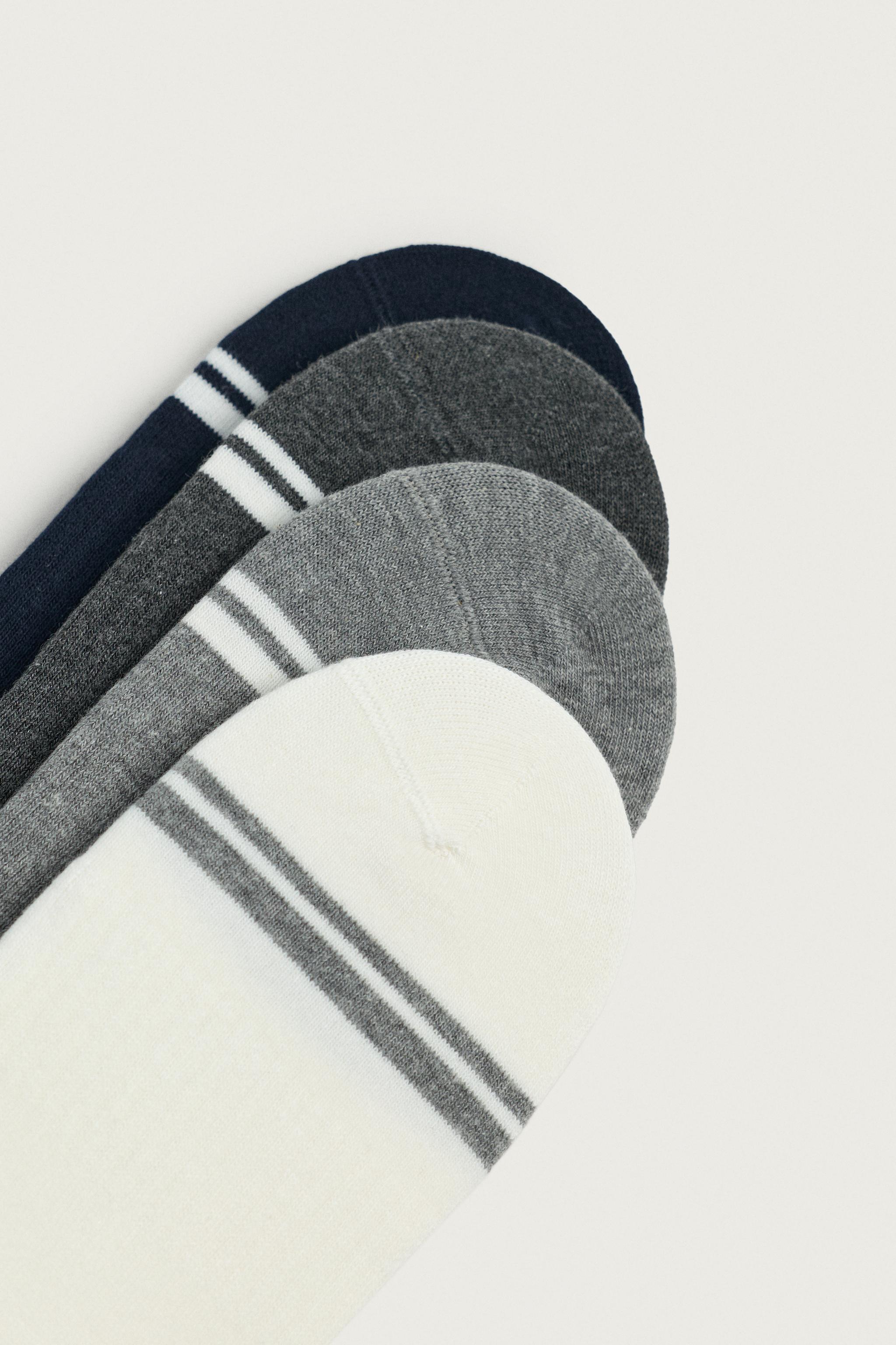 4-PACK OF STRIPED ANKLE SOCKS — various