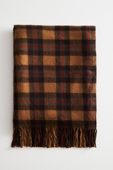 CHRISTMAS CHECK BLANKET WITH FRINGE — Sand 1