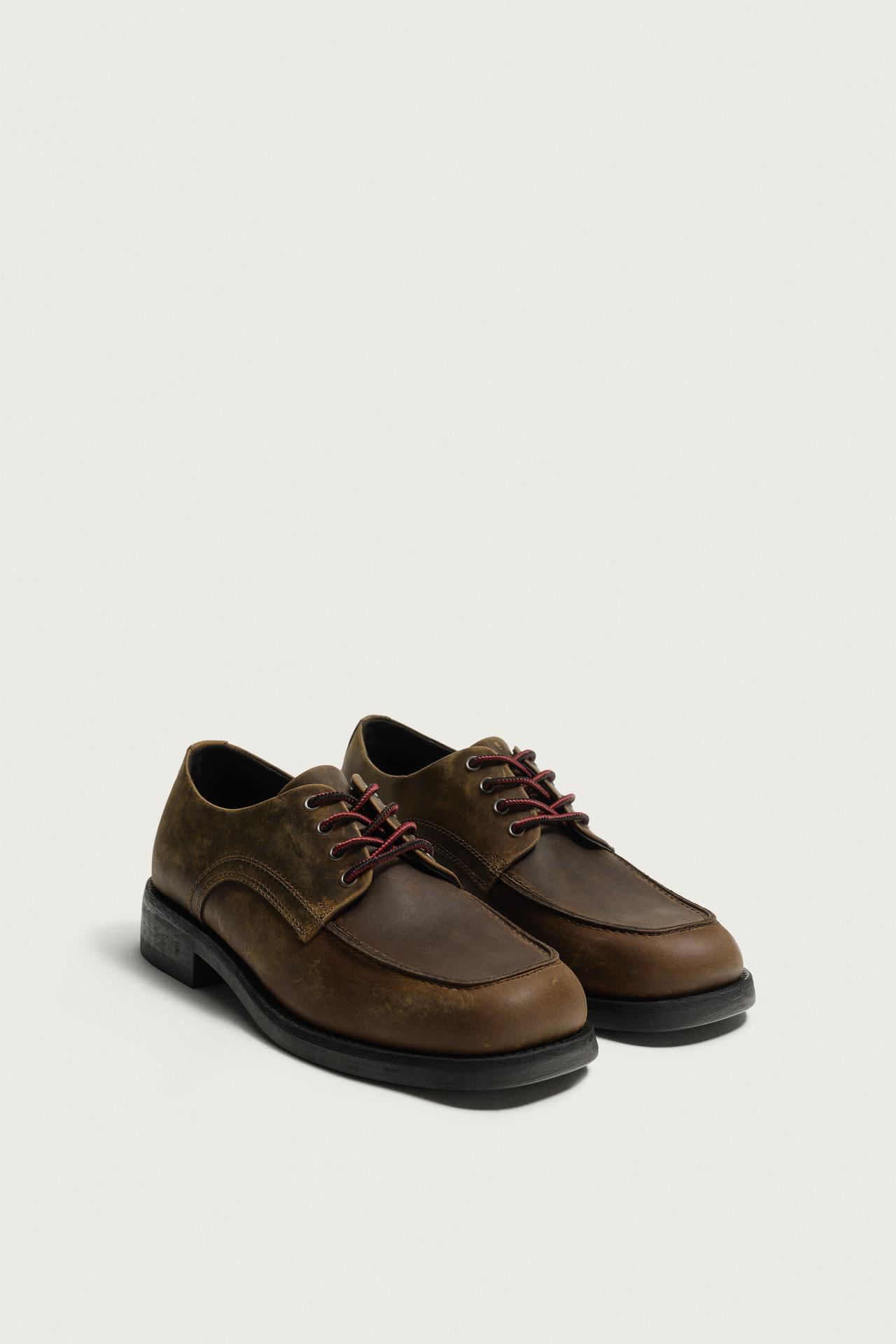 DISTRESSED LEATHER SHOES — Brown