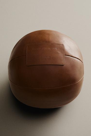 LEATHER EXERCISE MEDICINE BALL - Brown by Zara