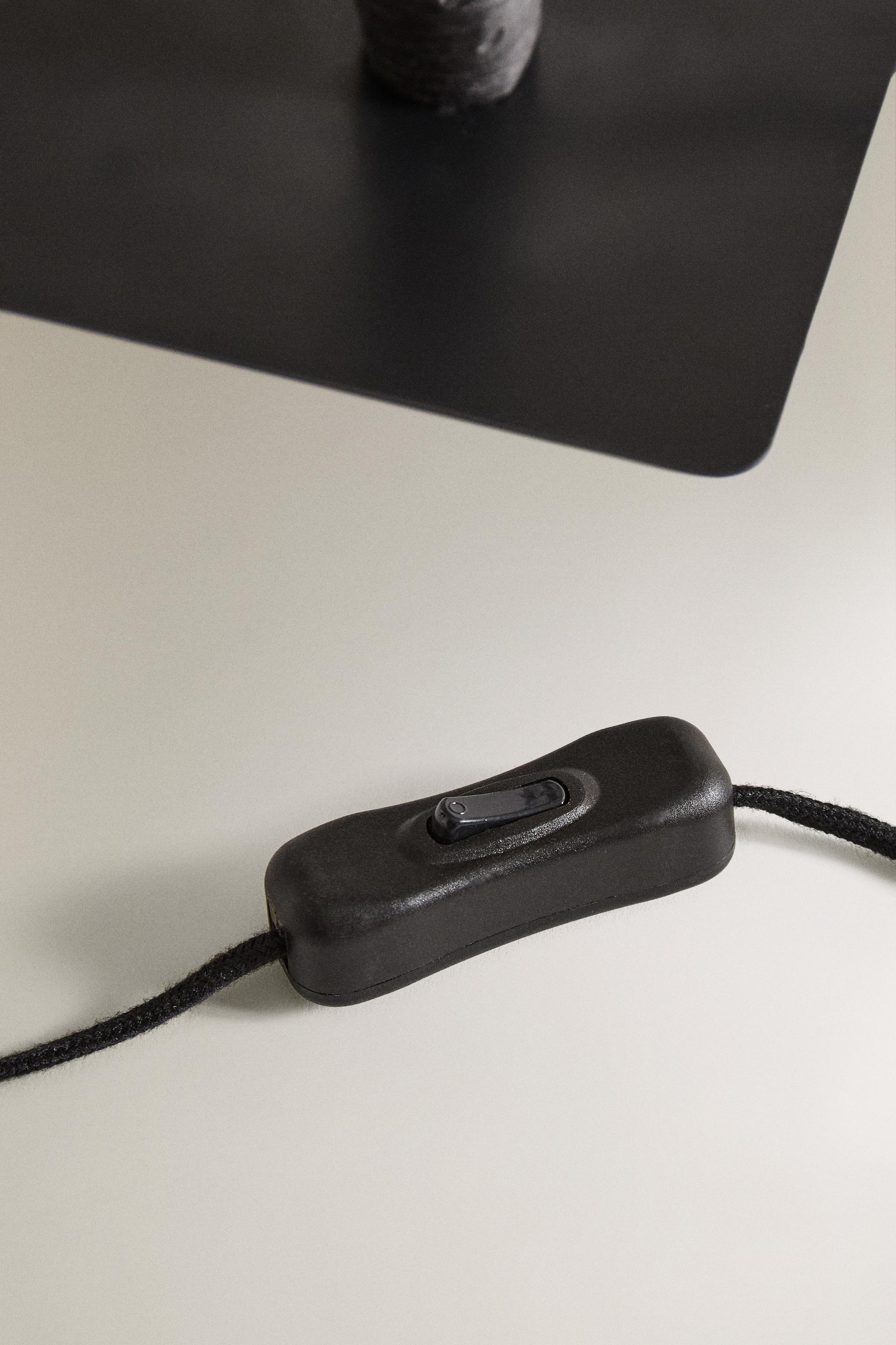 LED LIGHT CHRISTMAS TREE (19.7")