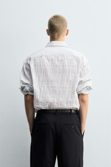 CHEMISE JACQUARD À RAYURES IRRÉGULIÈRES - Blanc / Noir de Zara - Image 2
