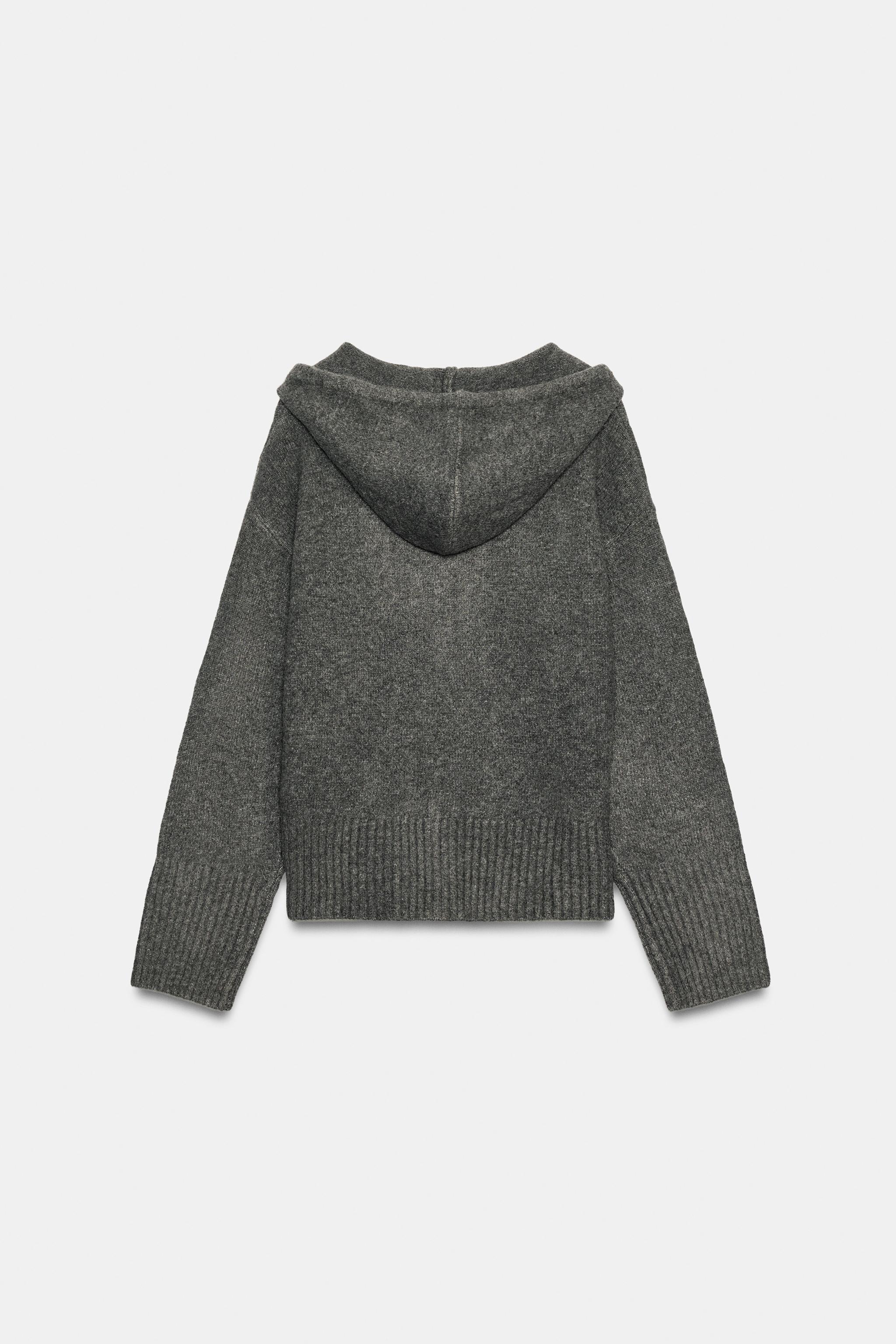 HOODED KNIT SWEATSHIRT