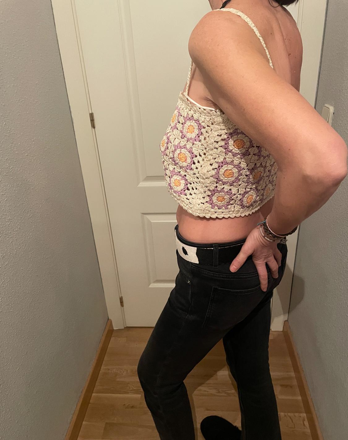 CROCHET DAISY TOP - Image 5