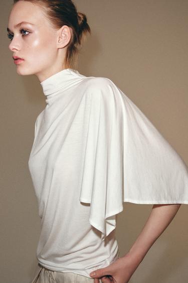 HIGH NECK T-SHIRT - White by Zara