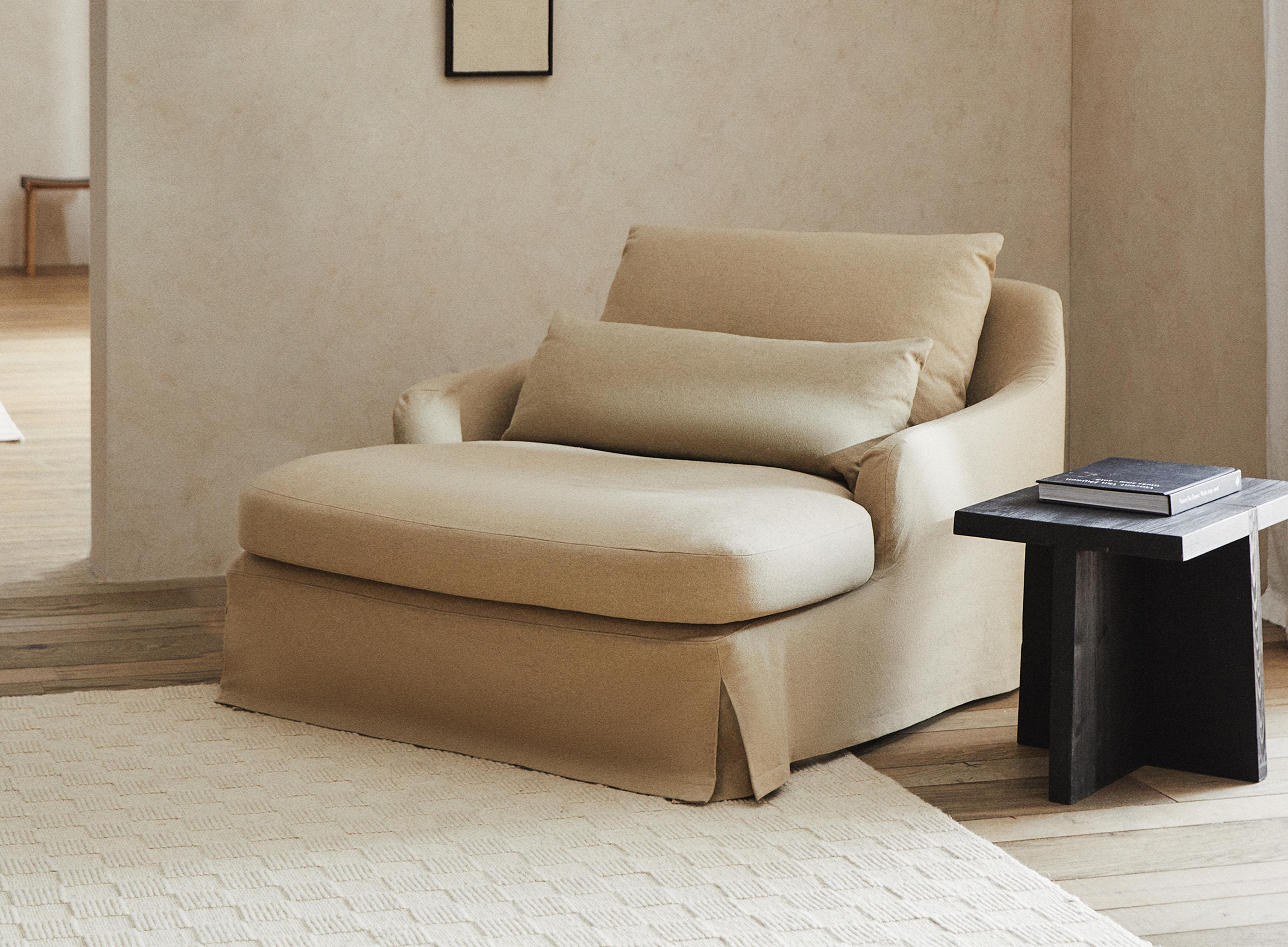 LOVESEAT 01 — Light beige