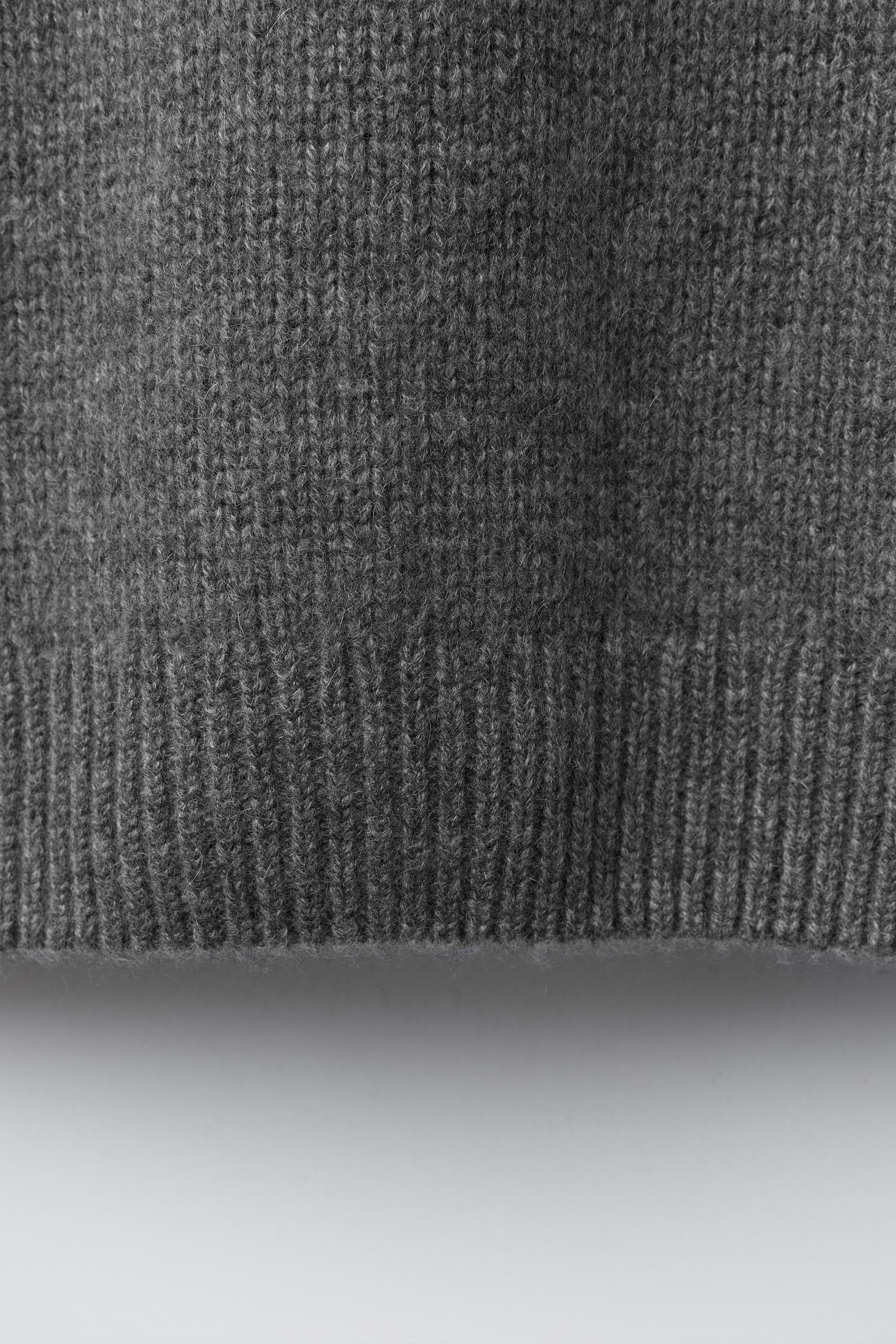 PULL EN MAILLE 100 % CACHEMIRE